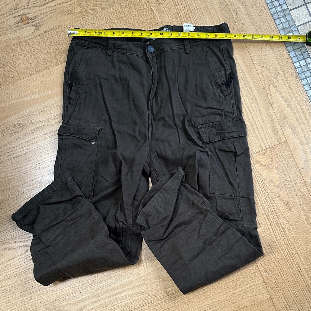 Men's Forest Colored Cargo Pants Size 34